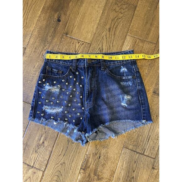 BDG Urban Outfitters Denim High Rise Cheeky Studded Cutoff Shorts Women's Sz 26 - Picture 4 of 8